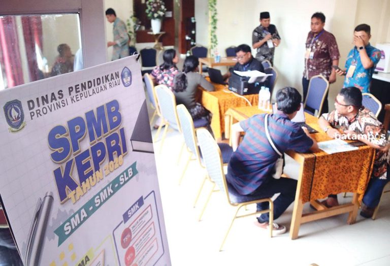 Ribuan Calon Siswa Terancam Tak Lolos