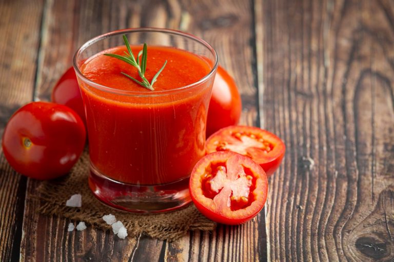 Ini 5 Manfaat Minum Jus Tomat Setiap Pagi