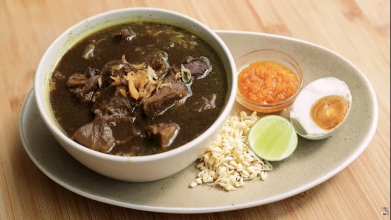Pecinta Rawon Wajib Tahu! Ini 5 Tempat Makan Rawon Enak di Batam