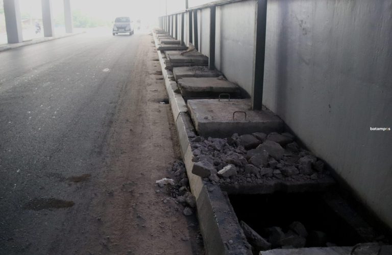 Polisi Buru Pelaku Pencurian Besi Drainase di Terowongan Pelita