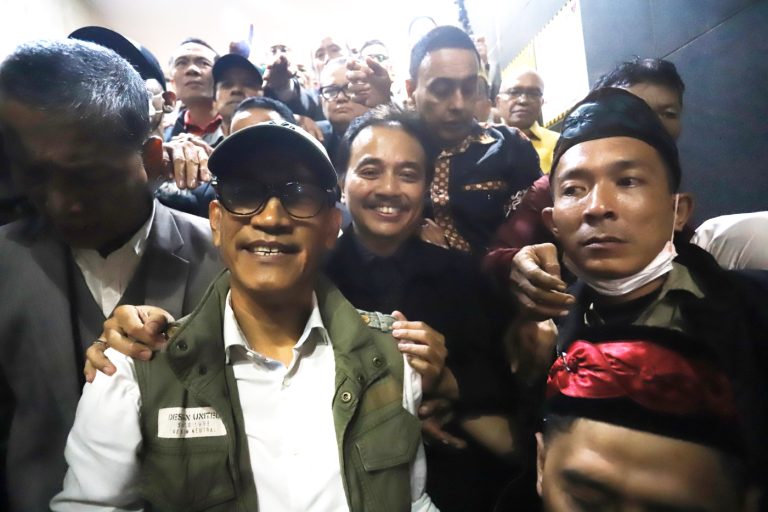50 Tokoh Siap Jadi Penjamin, Kuasa Hukum Roy Suryo–Dokter Tifa Ajukan Penangguhan Penahanan
