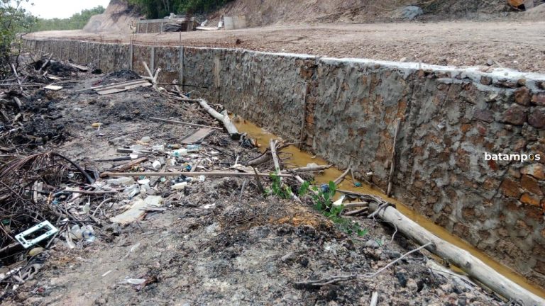Warga Pulau Kasu Sebut Proyek Batu Miring untuk Mendukung Transportasi dan Mencegah Abrasi