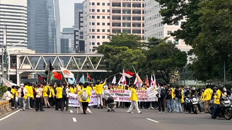Demo di Sejumlah Daerah Menguat, Pengamat Sebut Pemerintah Tak Boleh Abai