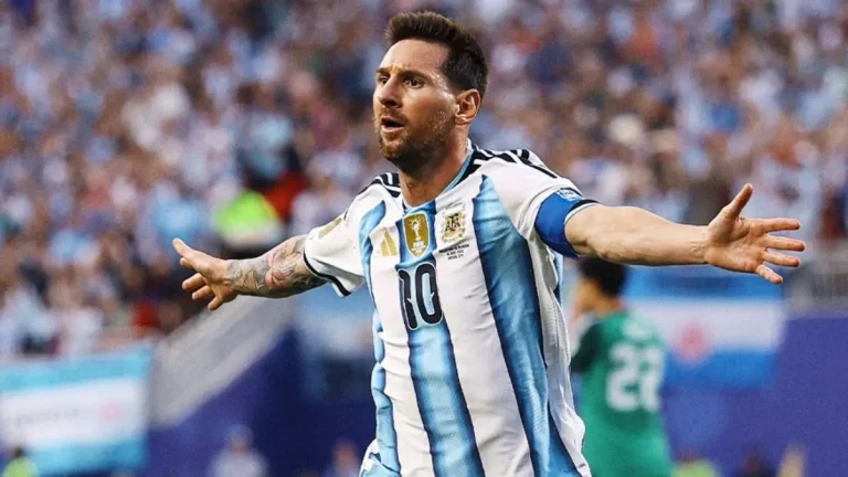 Hat-trick Lionel Messi Borong Rekor, Samai Capaian Miroslav Klose dan Ungguli Cristiano Ronaldo