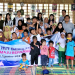 Baksos-Batam-Pos-_foto-bersama-dengan-anak-panti-Asuhan-Yaa-Bunayya