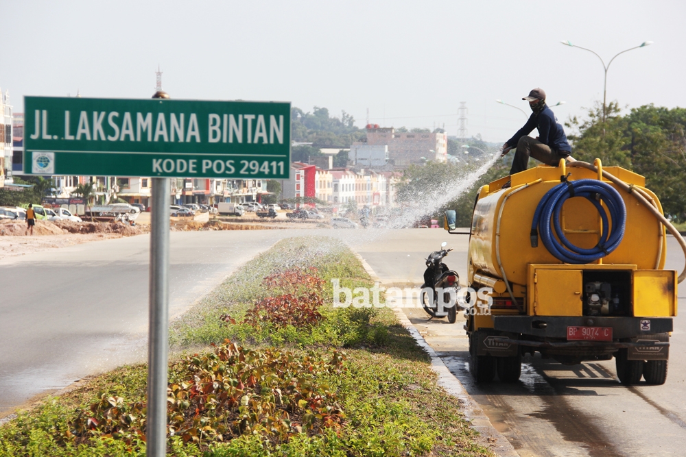 Pak Wali Kota Papan Nama Jalan Di Batam Tanpa Identitas