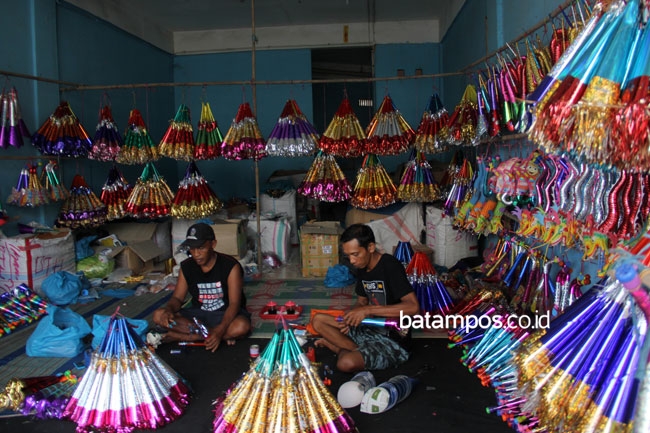  Penjual Terompet  Mulai Bermunculan batampos co id