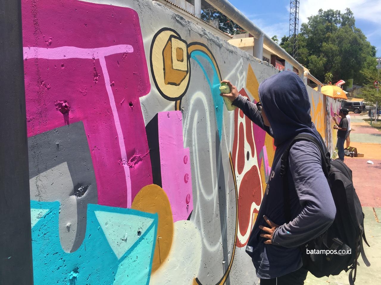 Writer, Artis Seni Jalanan Batam Semarakkan Indo Graffiti ...